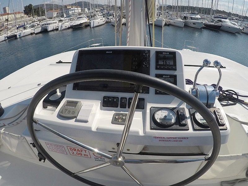 Lagoon 50 | Zuzo 1st