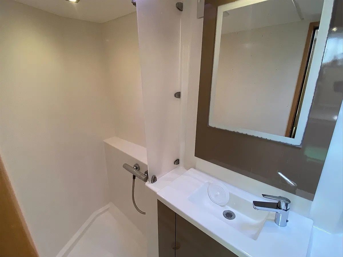 Fountaine Pajot Lucia 40 | Happy Ours