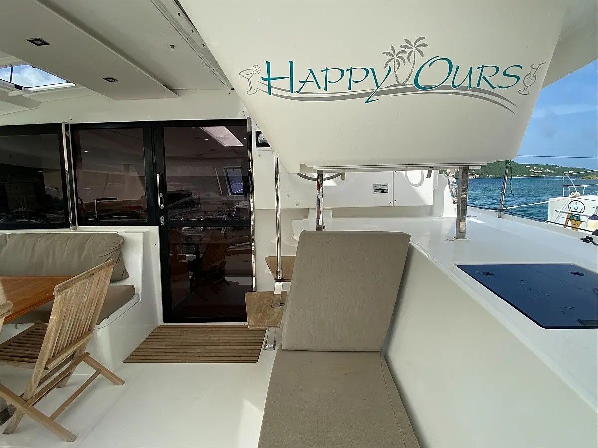 Fountaine Pajot Lucia 40 | Happy Ours