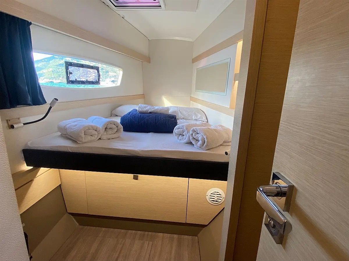 Fountaine Pajot Lucia 40 | Happy Ours