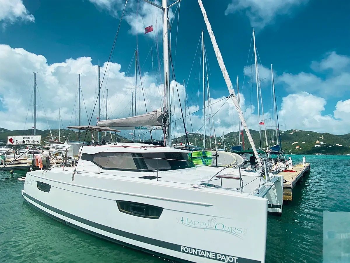 Fountaine Pajot Lucia 40 | Happy Ours
