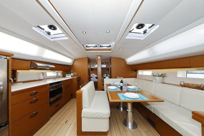 Jeanneau 54 | Mary Lu