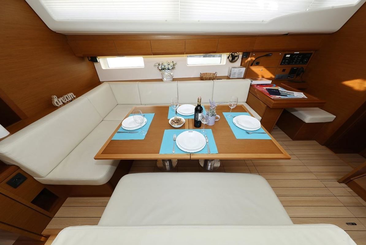 Jeanneau 54 | Mary Lu
