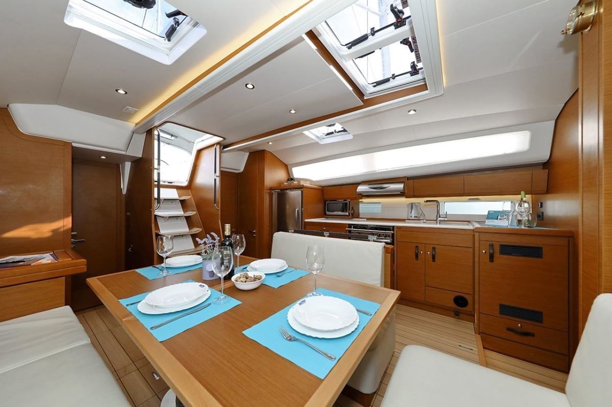 Jeanneau 54 | Mary Lu