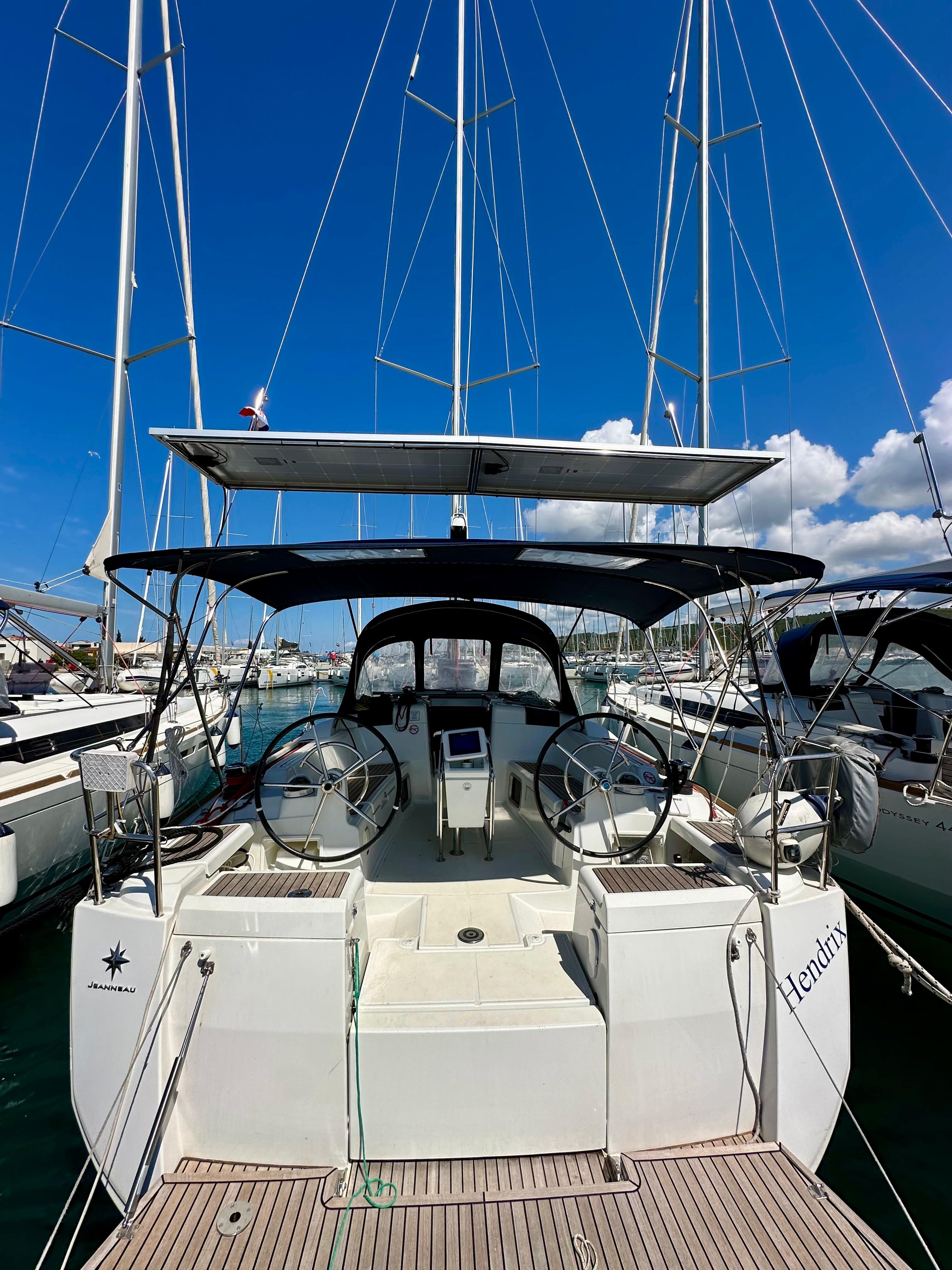 Jeanneau Sun Odyssey 419 | Hendrix