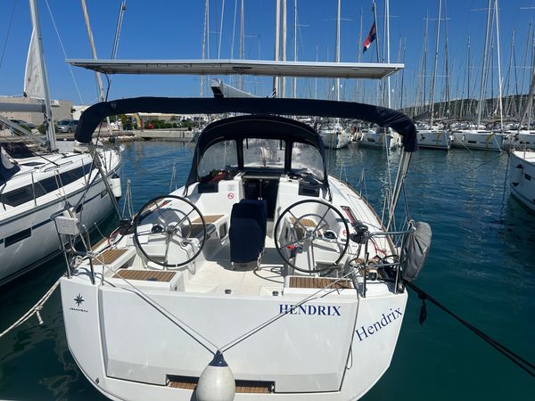 Jeanneau Sun Odyssey 419 | Hendrix