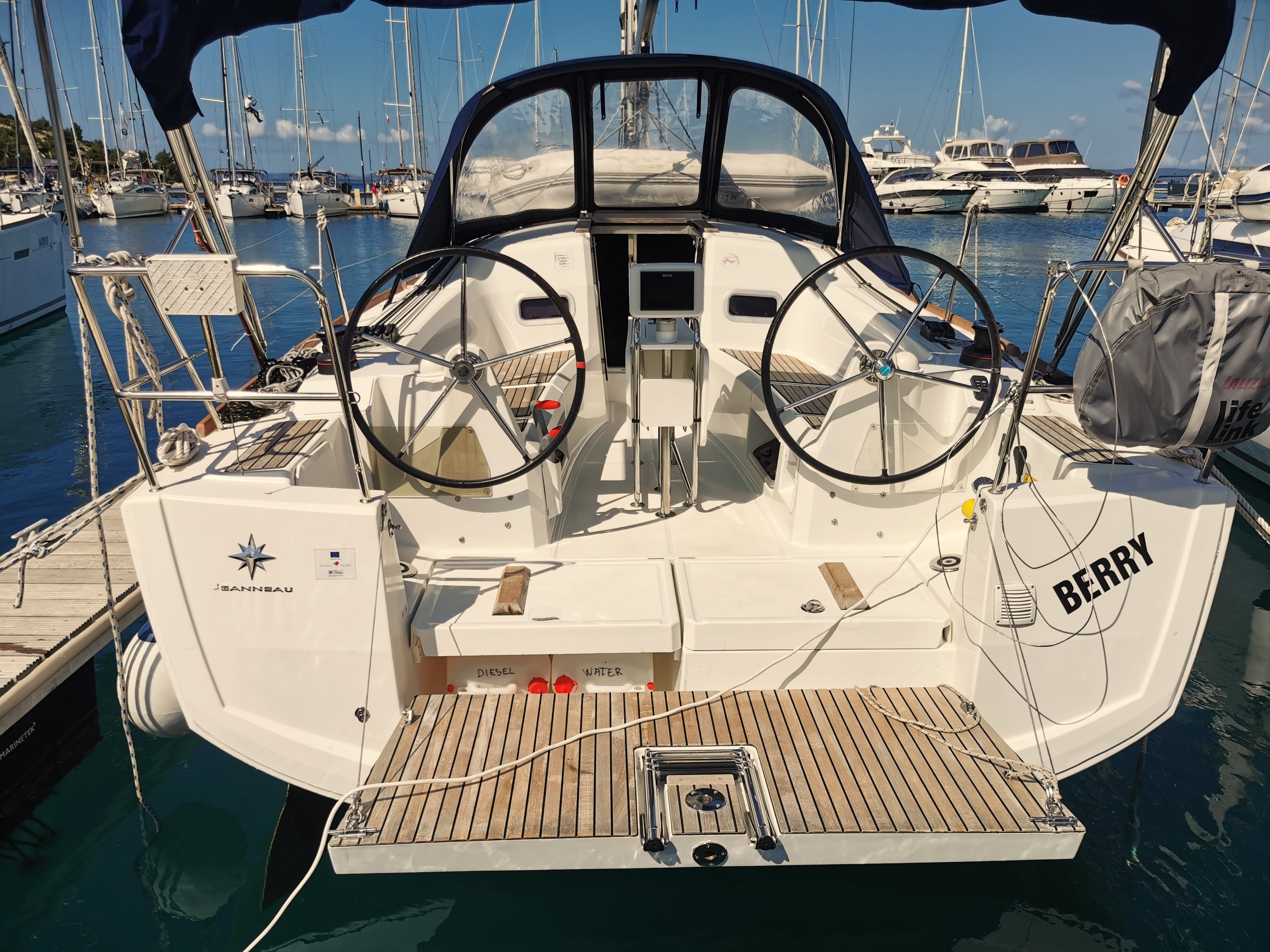 Jeanneau Sun Odyssey 349 | Berry