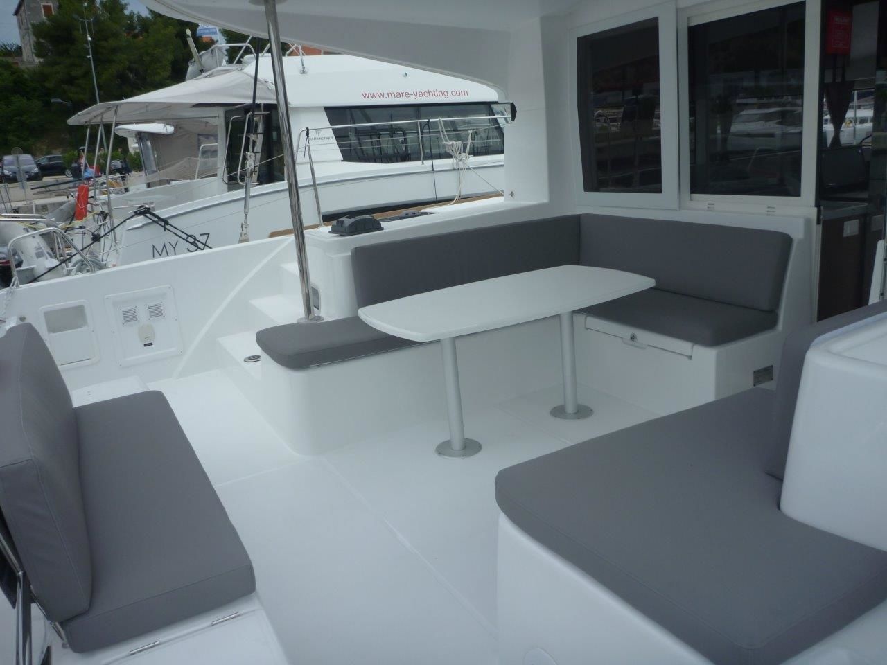 Lagoon 40 | Mare Negroni