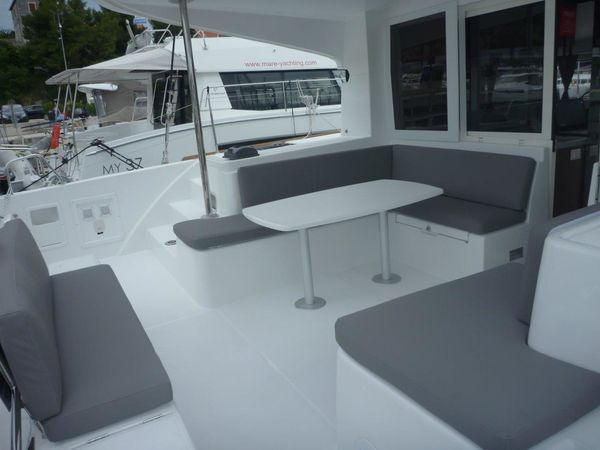 Lagoon 40 | Mare Negroni