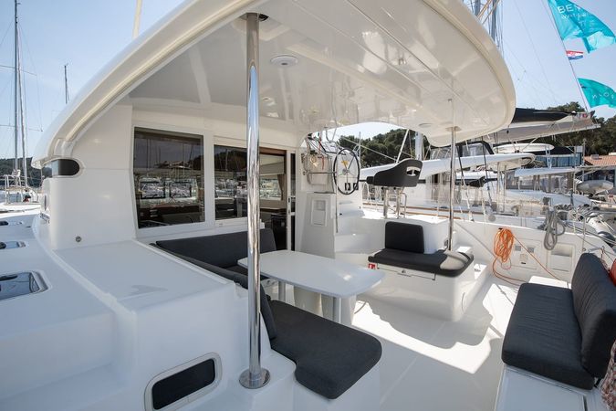Lagoon 40 | Mare Negroni