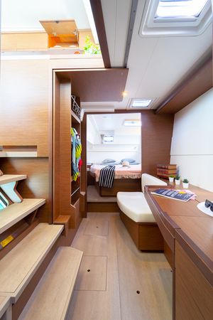 Lagoon 40 | Millennium Falcon