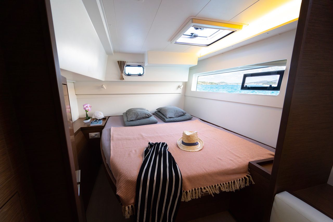 Lagoon 40 | Millennium Falcon