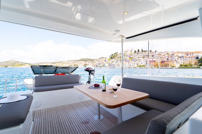 Lagoon 40 | Millennium Falcon