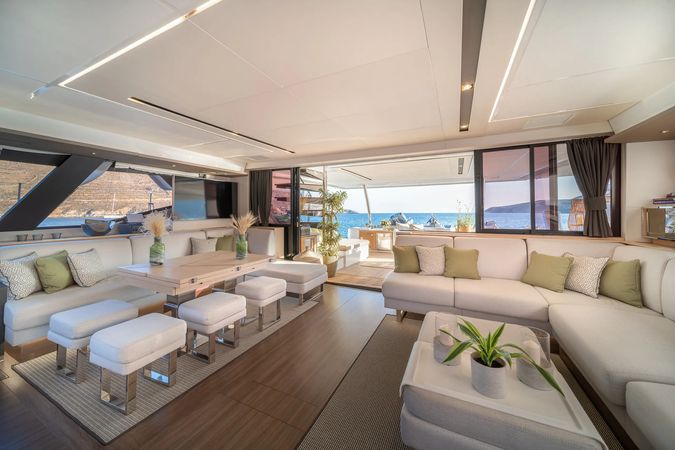 Fountaine Pajot Alegria 67 | Aether