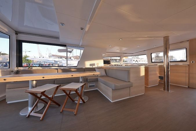 Bali 5.4 | La Lounge