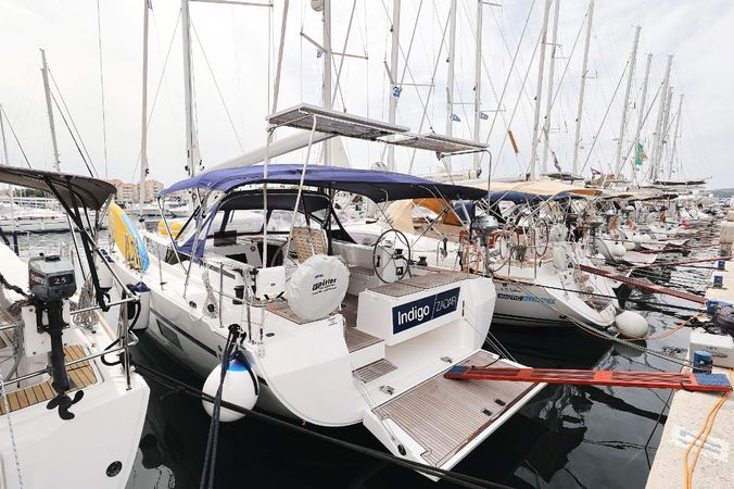 Bavaria C45 | Indigo