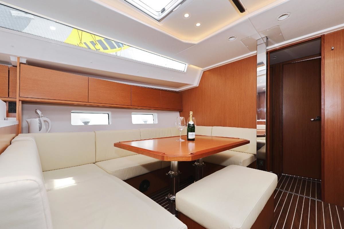 Bavaria C45 | Indigo