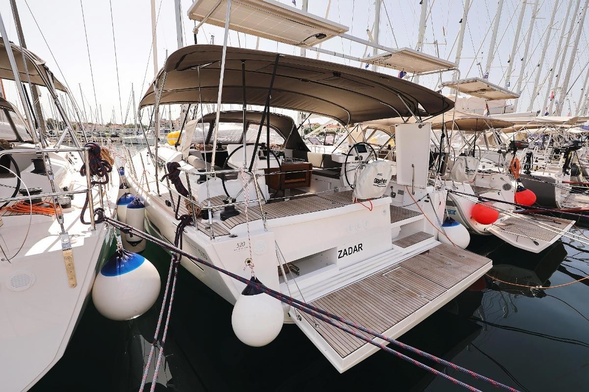 Dufour 520 GL | Luna 77