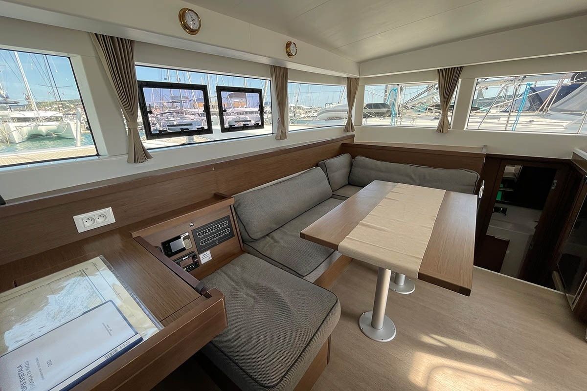 Lagoon 40 | Santai