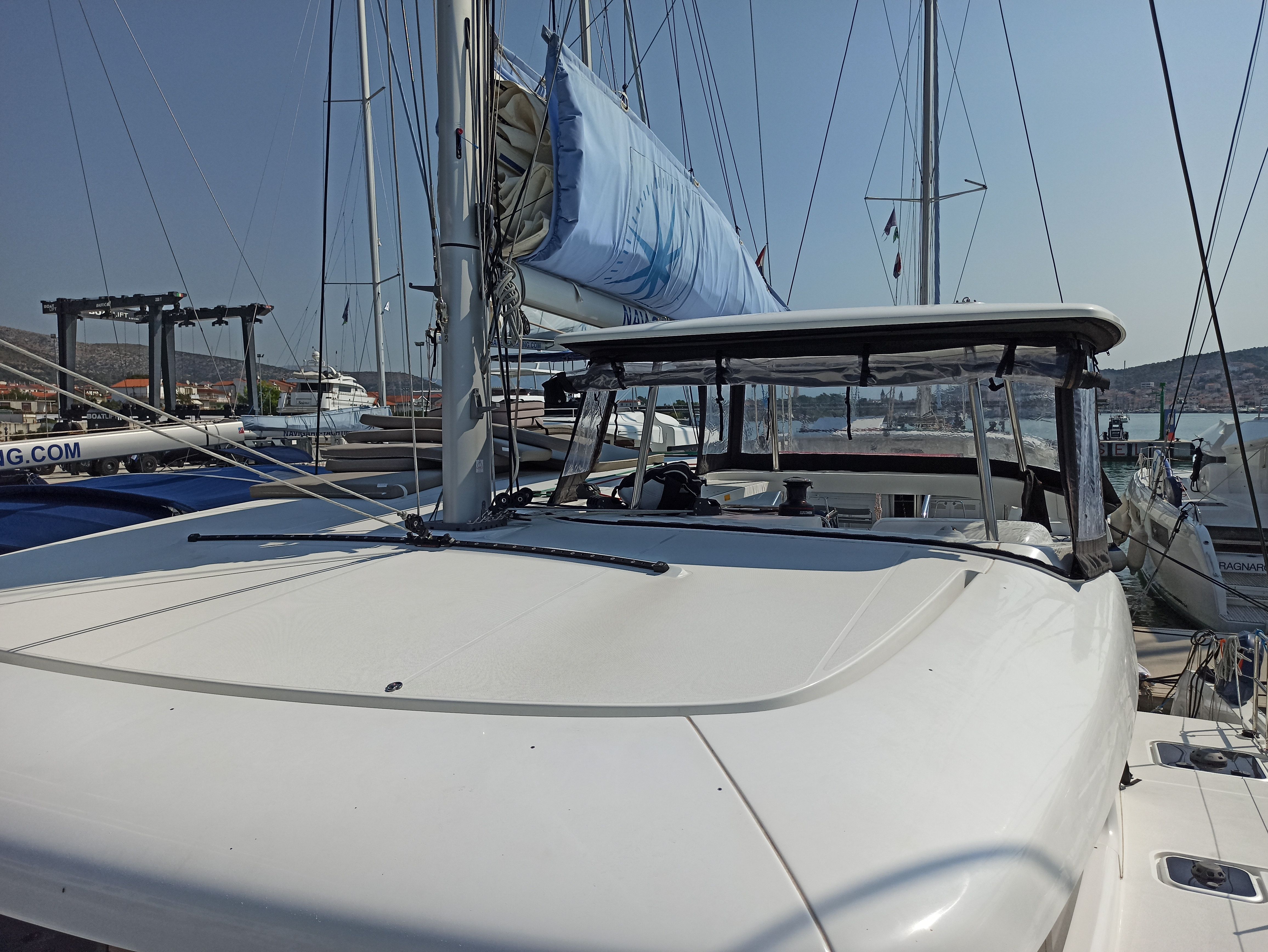 Lagoon 42 | Independent