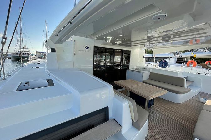 Lagoon 50 | Vi La Ut