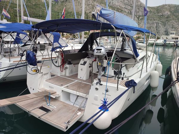 Jeanneau Sun Odyssey 440 | Modesty