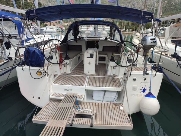 Jeanneau Sun Odyssey 440 | Modesty