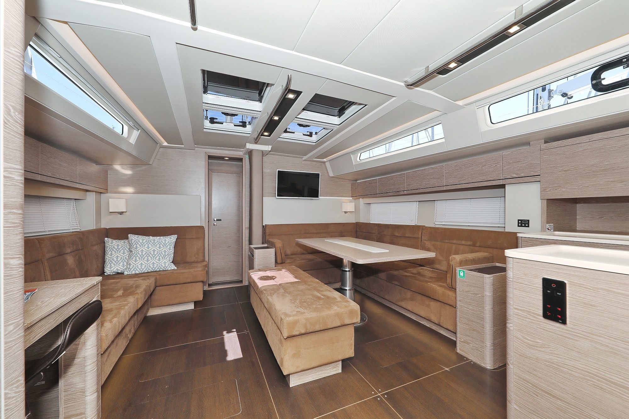 Hanse 548 | Supernova 2