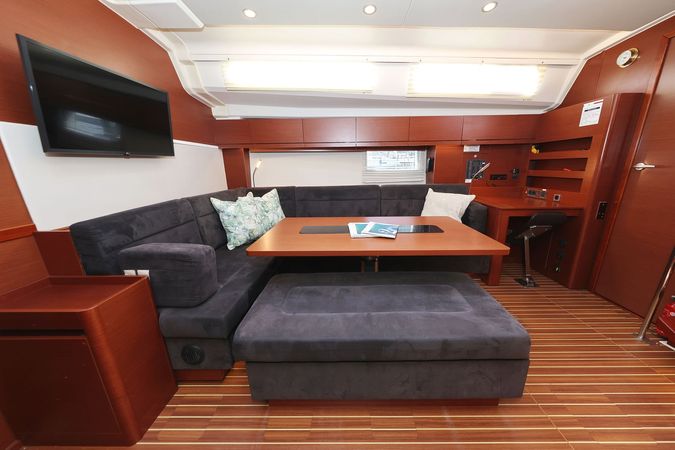 Hanse 508 | Uptown Girl