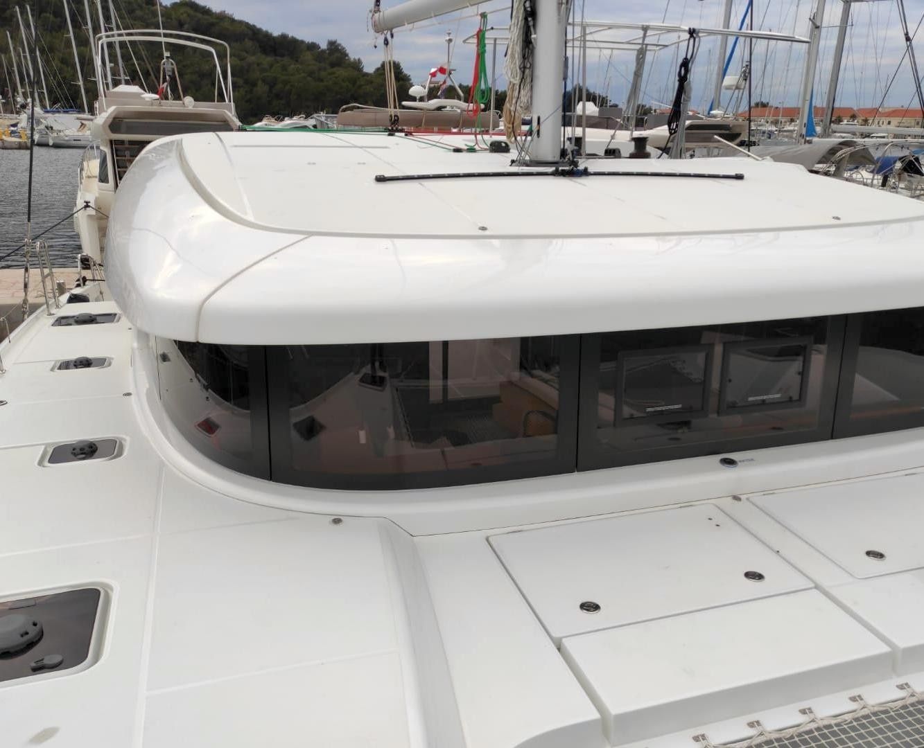 Lagoon 42 | Love hunter