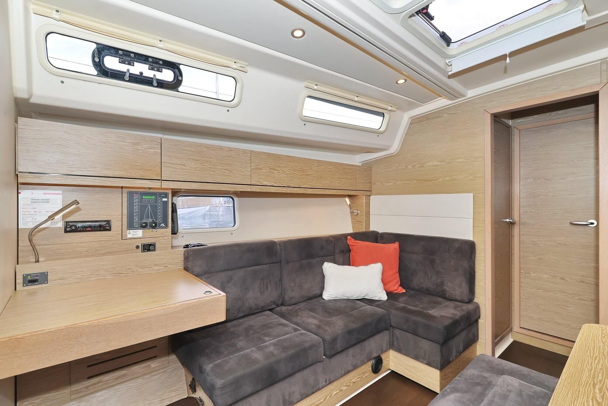 Hanse 458 | Chloe