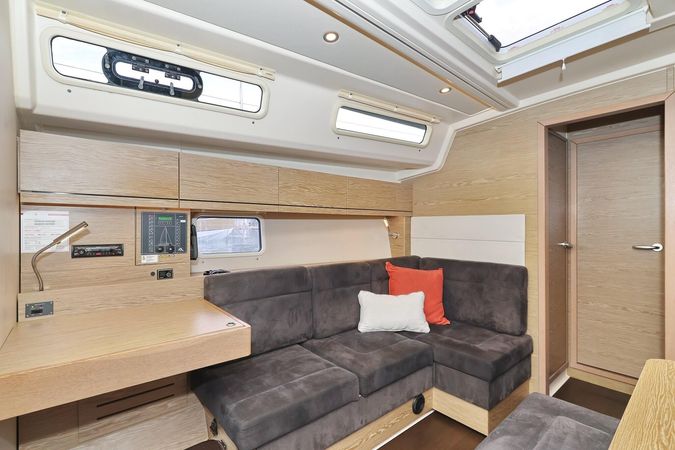 Hanse 458 | Chloe