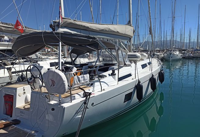 Hanse 458 | Mika
