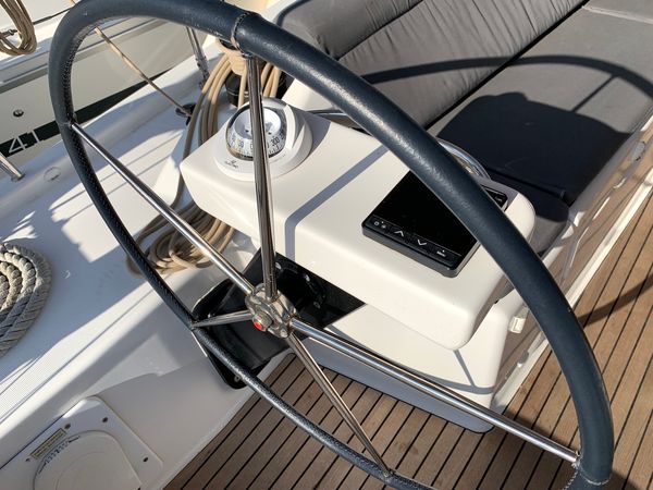 Dufour 390 | Barracuda