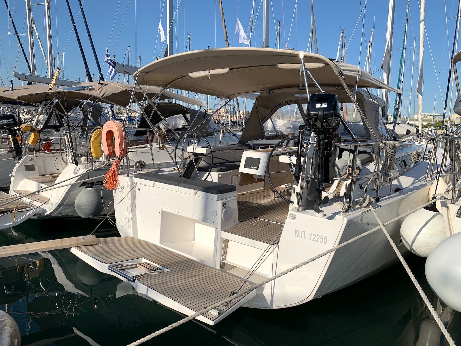 Dufour 390 | Barracuda