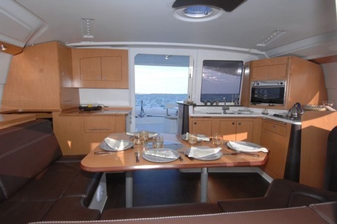 Fountaine Pajot Lipari 41 | Melody