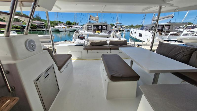Fountaine Pajot Saona 47 | Palissandre