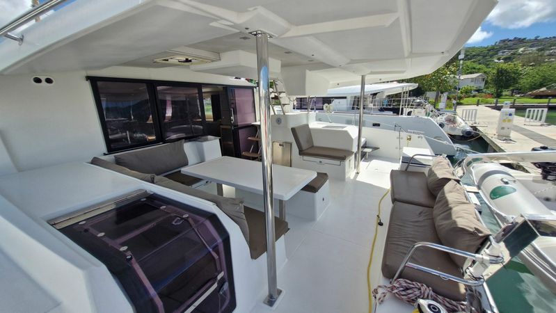 Fountaine Pajot Saona 47 | Palissandre