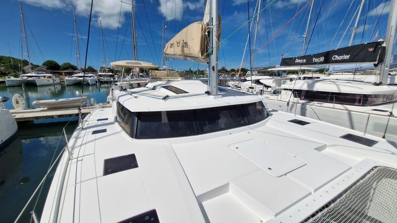 Fountaine Pajot Saona 47 | Palissandre