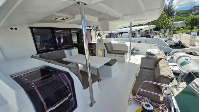 Fountaine Pajot Saona 47 | Palissandre