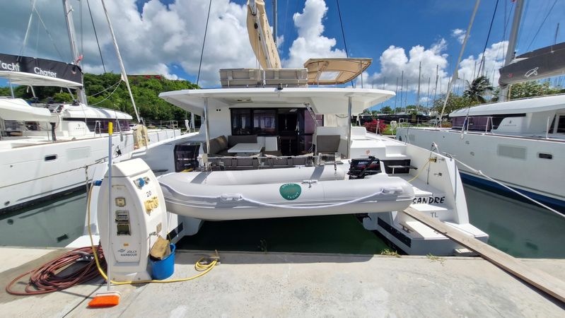 Fountaine Pajot Saona 47 | Palissandre