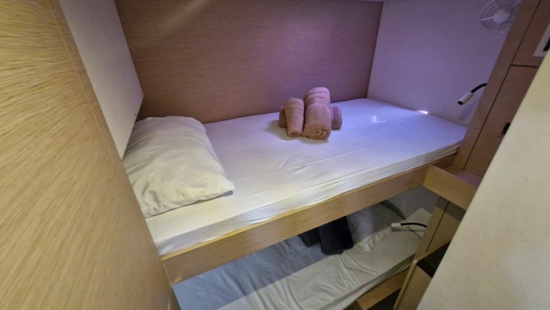 Fountaine Pajot Saona 47 | Palissandre