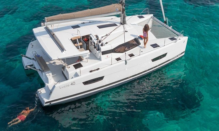 Fountaine Pajot Lucia 40 | Akialoa