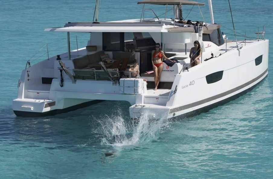 Fountaine Pajot Lucia 40 | Akialoa
