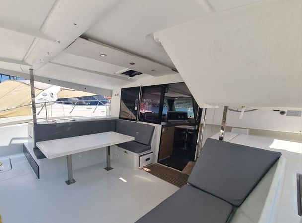 Fountaine Pajot Lucia 40 | Akialoa