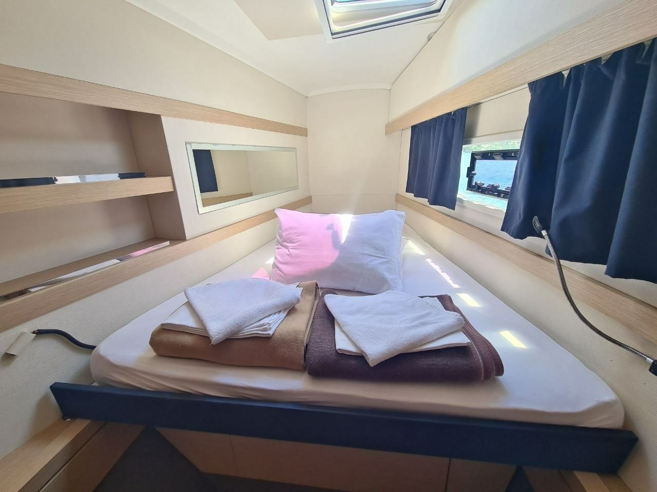 Fountaine Pajot Lucia 40 | Akialoa