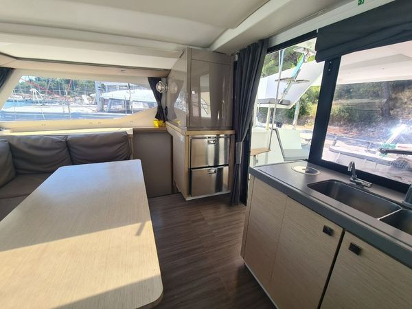 Fountaine Pajot Lucia 40 | Akialoa
