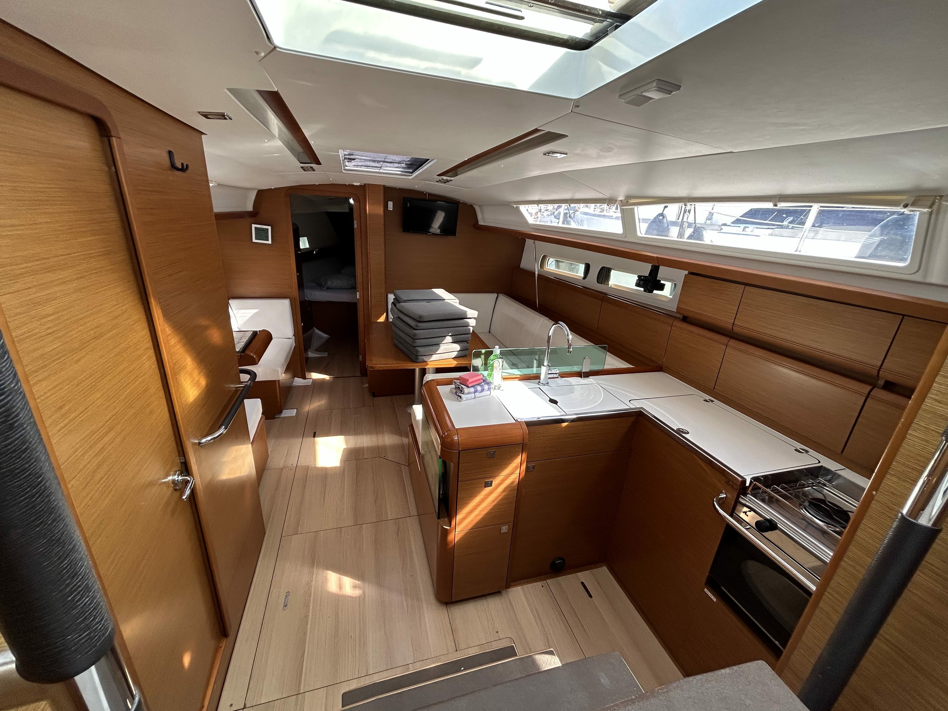 Jeanneau Sun Odyssey 419 | Mira