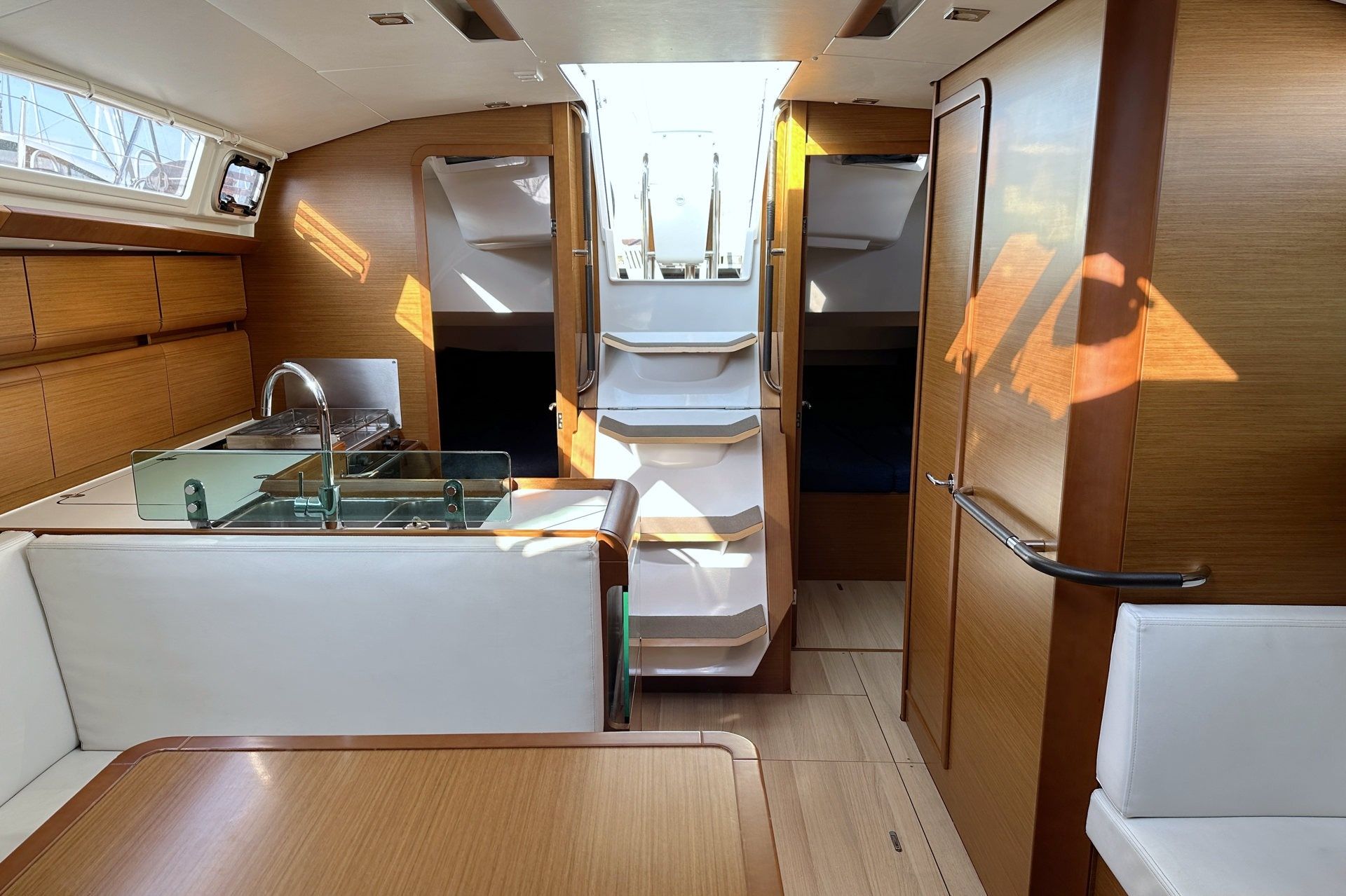 Jeanneau Sun Odyssey 419 | Happy Welcome