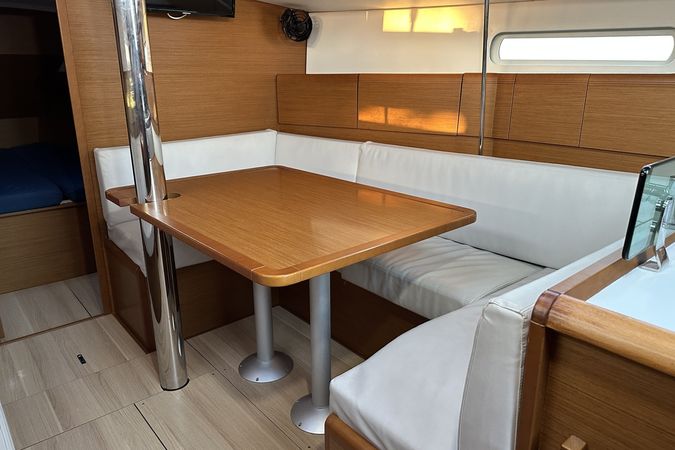 Jeanneau Sun Odyssey 389 | Sissi
